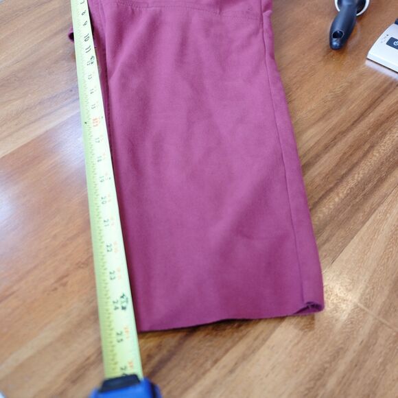 Free People Faux Suede Crop Pants Queen Pomegranate Sz 2 *MISSING BELT* - Picture 12 of 16